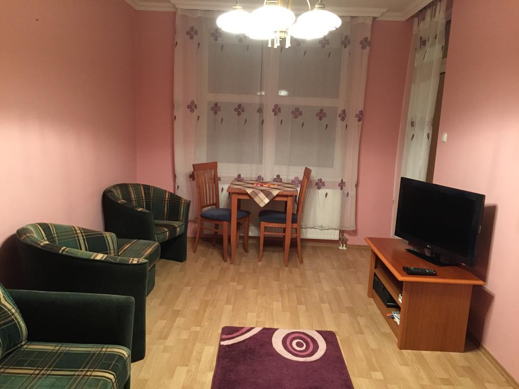 Yuliya Apartment Hévíz Dış mekan fotoğraf
